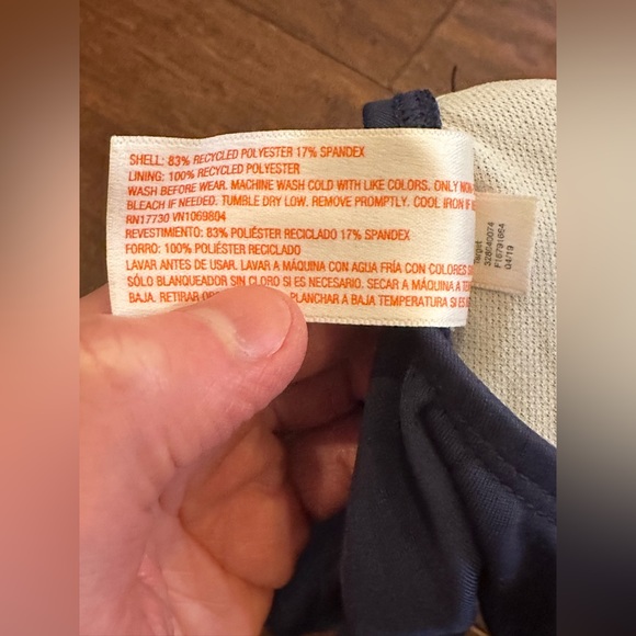 Cat & Jack Baby Girl’s Sequin Rainbow Swimsuit Size 18M - Picture 7 of 8